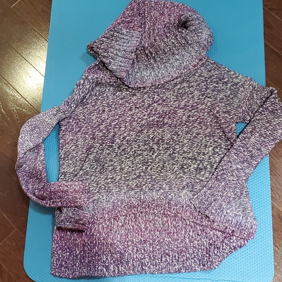 Sweater size s